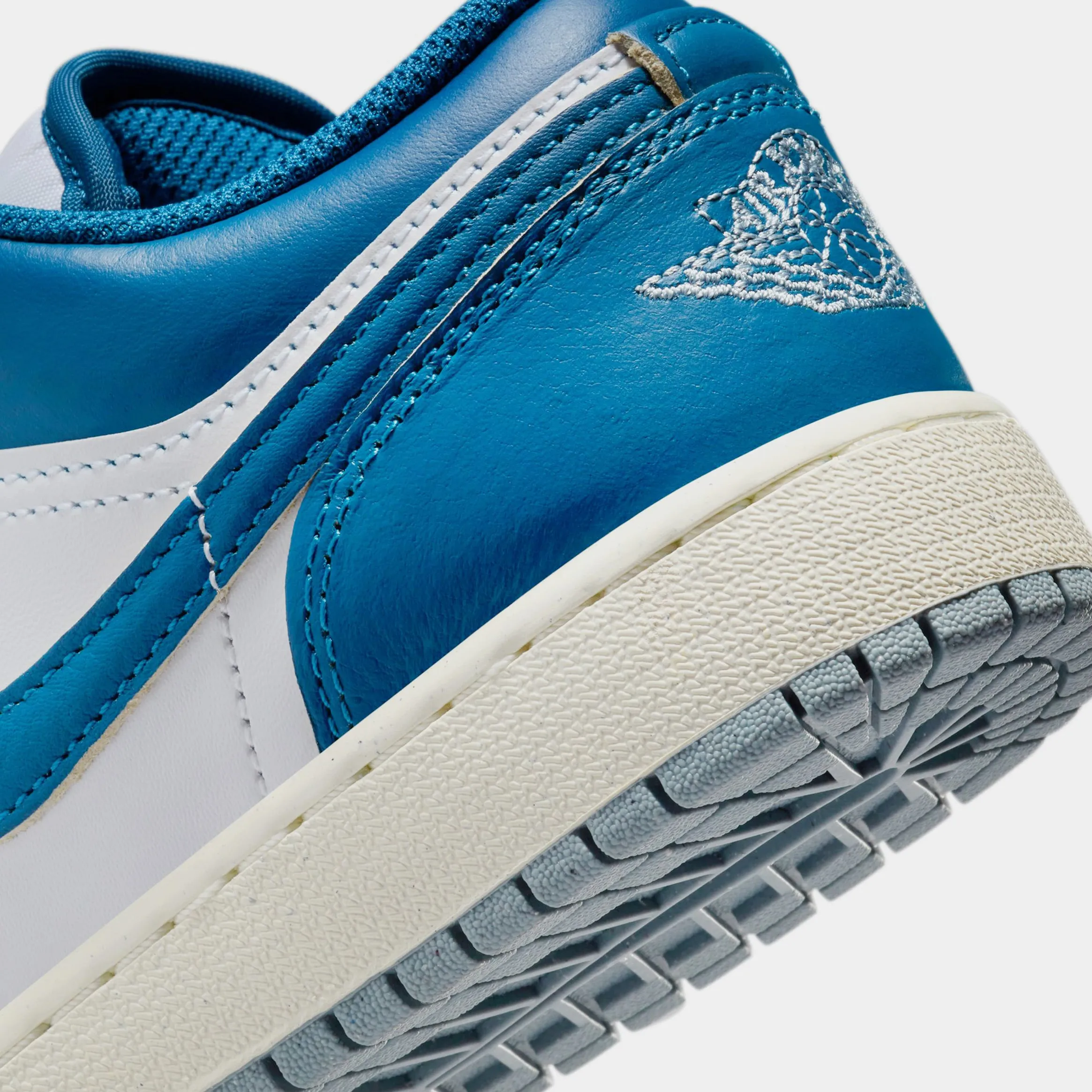 Air Jordan 1 Low SE Industrial Blue Grade School Lifestyle Shoes (White/Blue Grey/Sail/Industrial Blue)