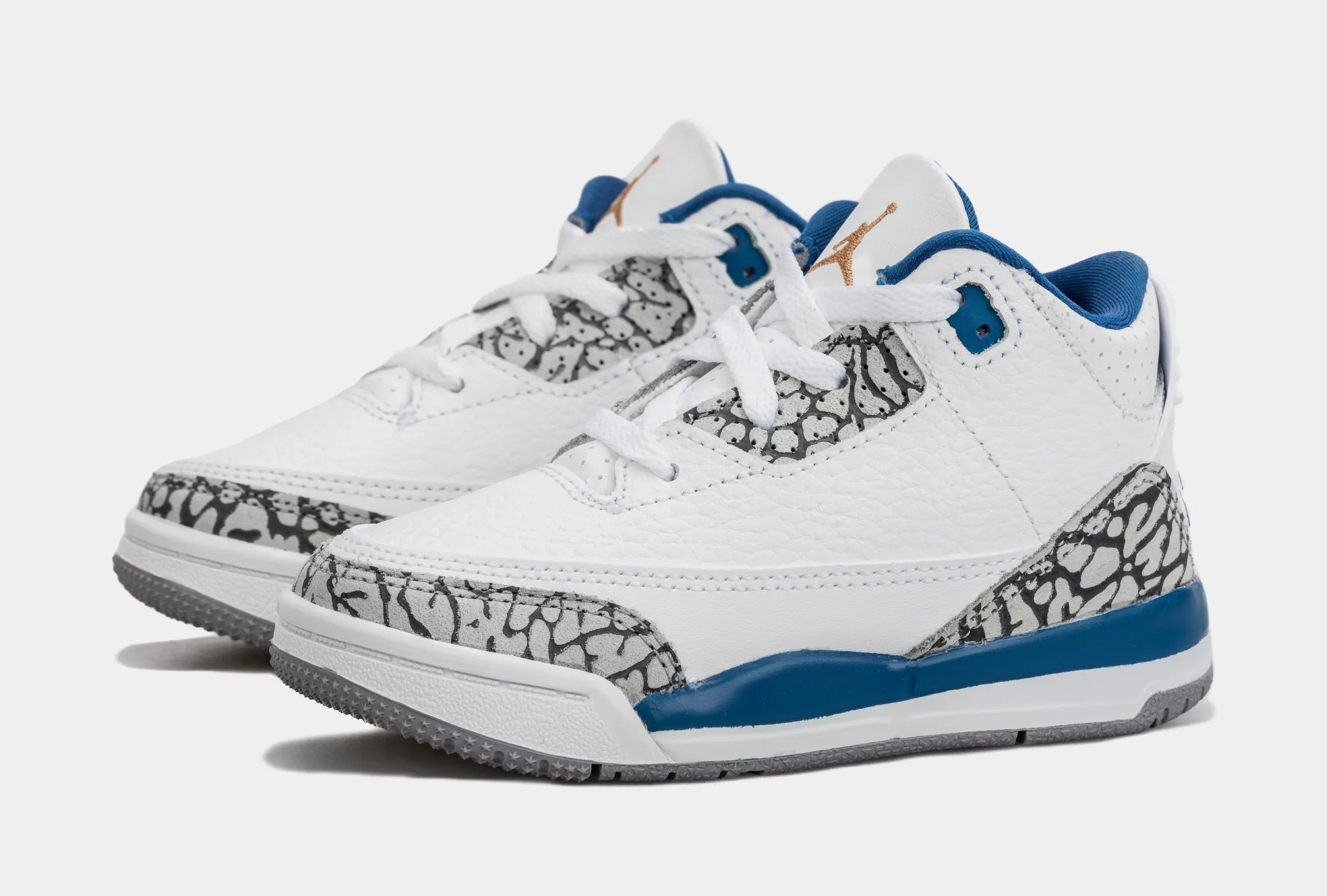 Air Jordan 3 Retro Wizards True Blue Infant Toddler Lifestyle Shoes (White/Blue)