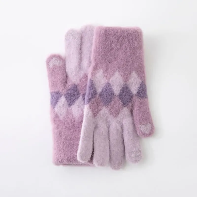 Colorful Diamond Pattern Warm Plush Knitted Gloves