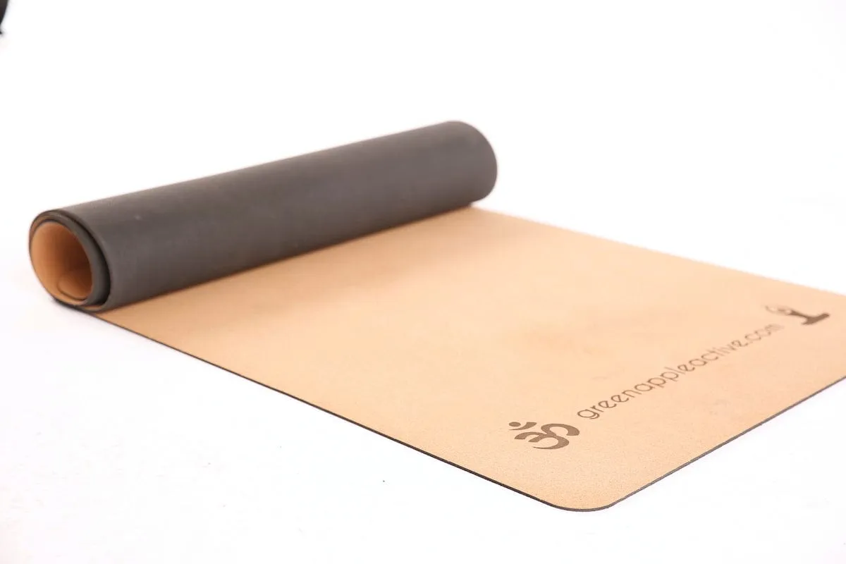 Yoga Mat & Shoulder Strap